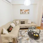 Cosy Near The Centre *