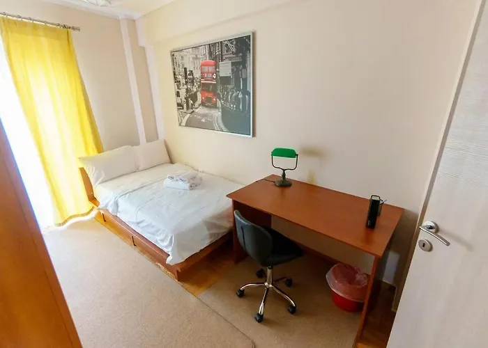 Cosy Near The Centre *