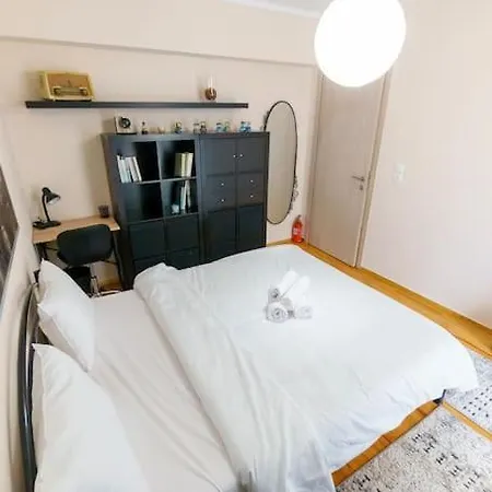 Апартаменты Cosy Near The Centre *